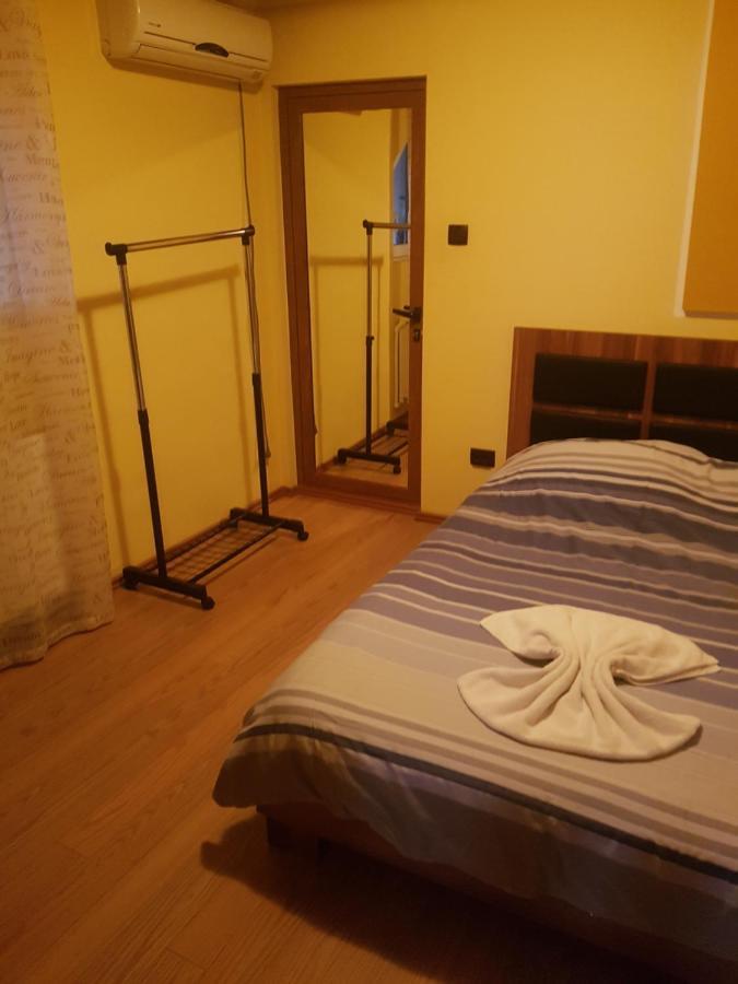Vila Mario Galaţi Exteriör bild